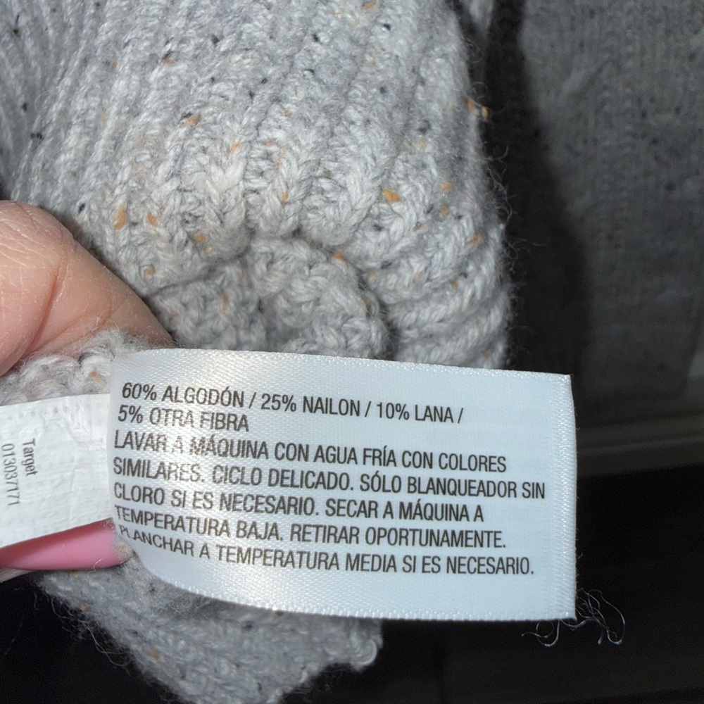 Universal Thread Light Gray Sweater - Picture 2 of 9